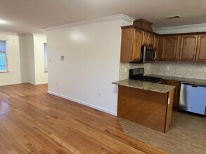 452 Fulton St, Unit 2 in Elizabeth, NJ - Building Photo - Building Photo