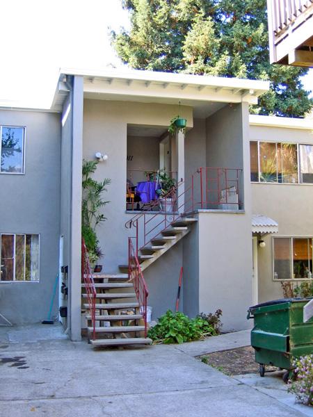 3911 Shafter Ave in Oakland, CA - Building Photo - Building Photo