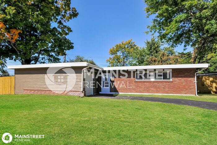 8561 Midwood Ave Photo