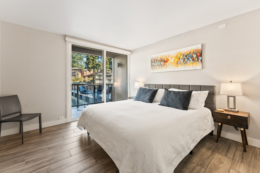 688 McVey Ave in Lake Oswego, OR - Building Photo