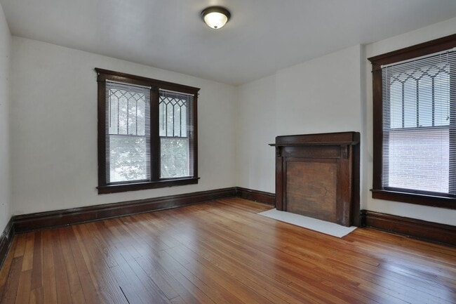 1611 Summit St in Columbus, OH - Building Photo - Building Photo