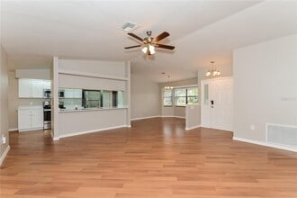 5777 Colonial Oaks Blvd in Sarasota, FL - Building Photo - Building Photo
