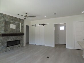 2102 Gavin Dr in Whitehouse, TX - Building Photo - Building Photo