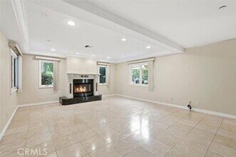 233 S Irena Ave in Redondo Beach, CA - Building Photo - Building Photo