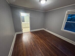 533 Ambassador St in Charlotte, NC - Building Photo - Building Photo