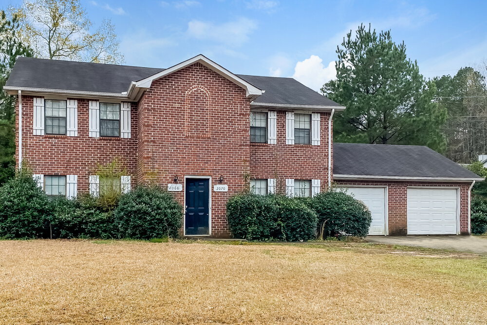 2068 Sitser Ln in Atlanta, GA - Foto de edificio