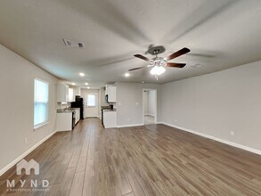 777 Rolling Terrace Cir in Granbury, TX - Building Photo - Building Photo