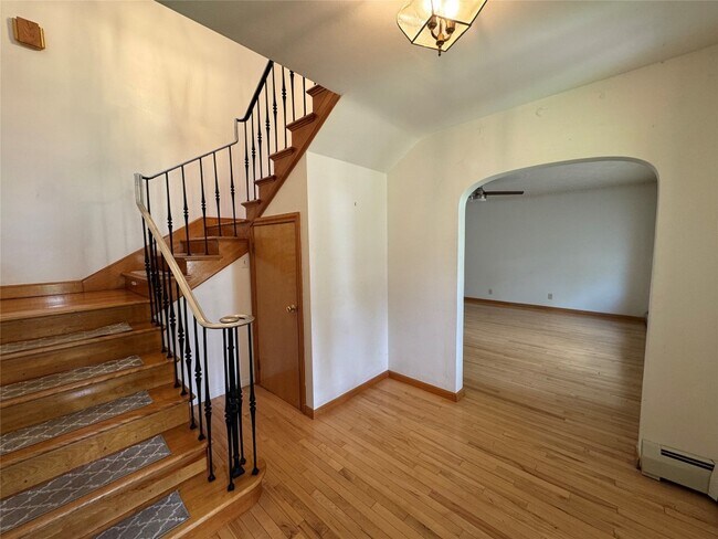 77 Riverside Dr in Binghamton, NY - Building Photo - Building Photo