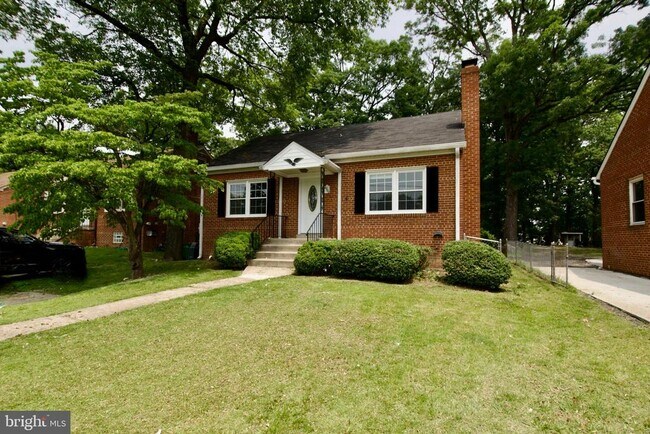 6700 Livingston Rd in Oxon Hill, MD - Building Photo - Building Photo