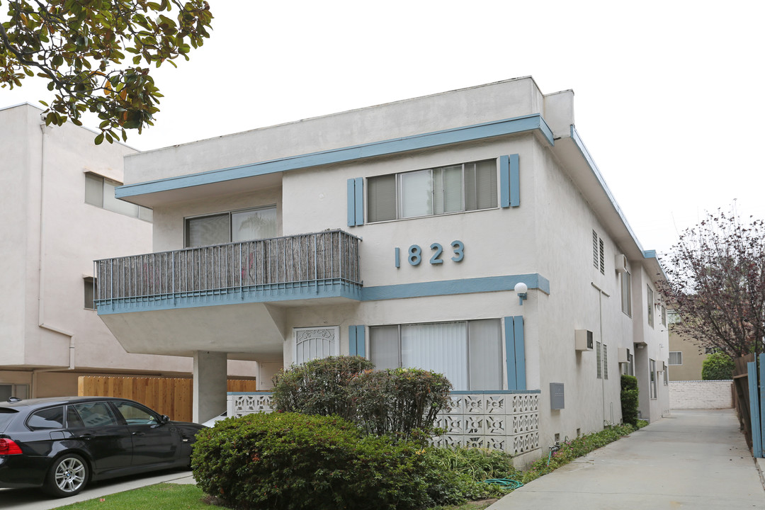 1823 Camden Ave in Los Angeles, CA - Building Photo