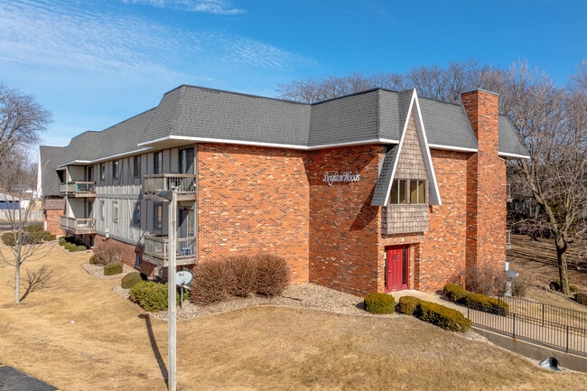 Dunlap Lakeside in Dunlap, IL - Foto de edificio - Building Photo