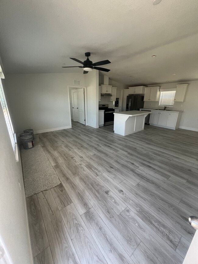 1544 Adam St in Banning, CA - Building Photo - Building Photo