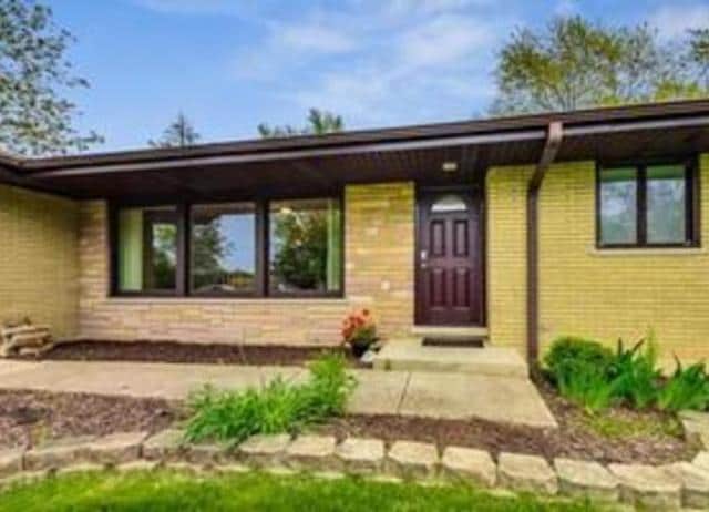 property at 6027 Lincoln Ave