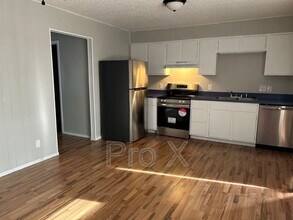 1045 S Happy Hollow Rd in Fayetteville, AR - Building Photo - Building Photo