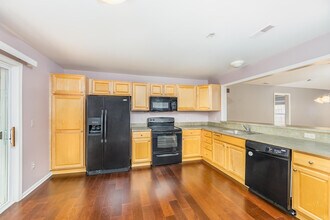 28235 Carlton Way Dr in Novi, MI - Building Photo - Building Photo