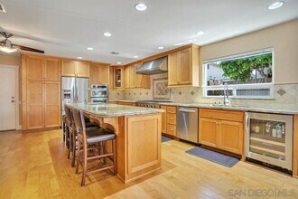 10575 Braverman Dr in Santee, CA - Building Photo - Building Photo