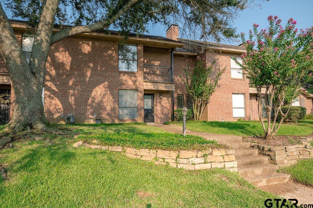 5805 Hollytree Dr in Tyler, TX - Building Photo