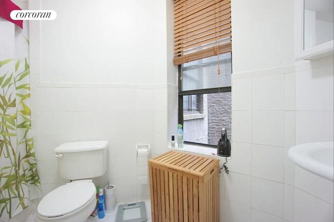 313 W 114th St in New York, NY - Building Photo - Building Photo