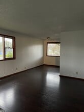 1982 Broadway St NE in Salem, OR - Building Photo - Building Photo