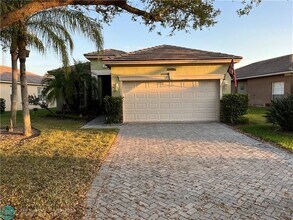 10086 SW Chadwick Dr in Port St. Lucie, FL - Building Photo - Building Photo