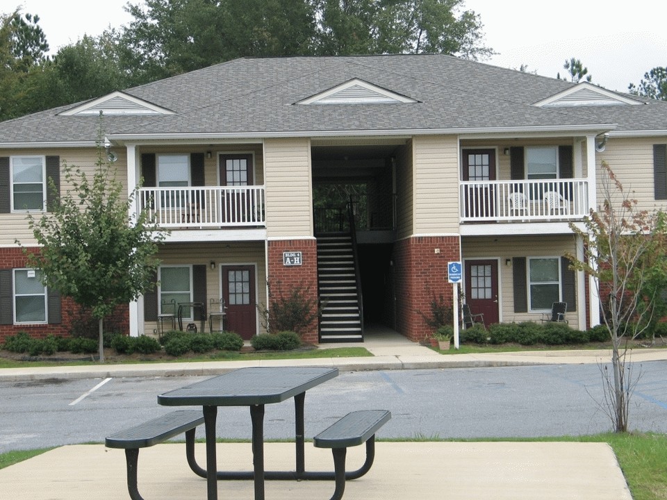 Emerald Point Apartments in Dublin, GA - Foto de edificio