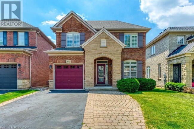2045 Rochester Cir