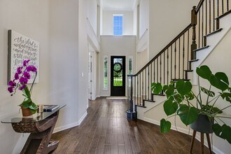 330 Jayne Cove in Austin, TX - Building Photo - Building Photo