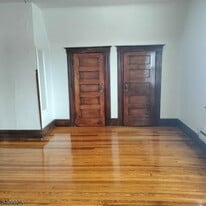 41 Watson Ave in East Orange, NJ - Building Photo