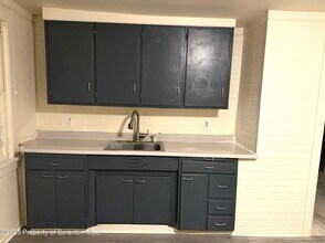 122 Willow St in Dunmore, PA - Building Photo - Building Photo