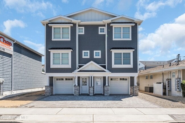 property at 1503 Grand Central Ave