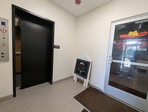 22 S Main St, Unit 205 in Rochester, NH - Building Photo - Building Photo