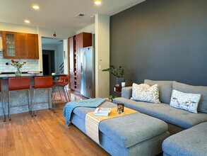 13974 Barrymore St in San Diego, CA - Building Photo - Building Photo