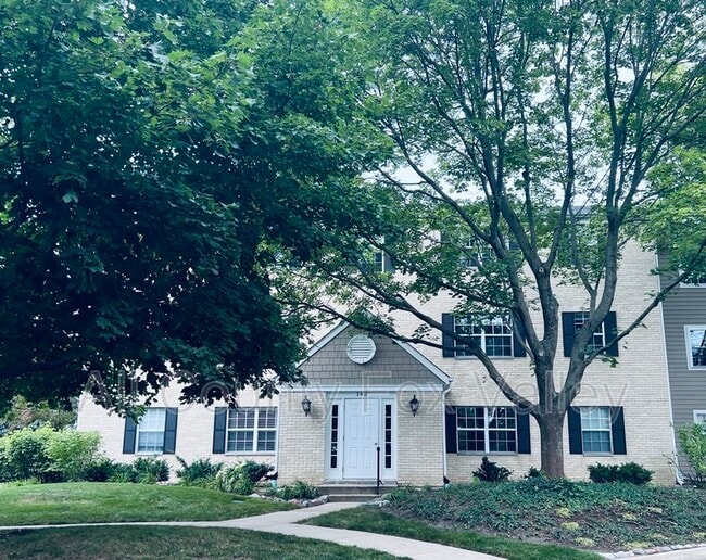 property at 142 E Winchester Rd