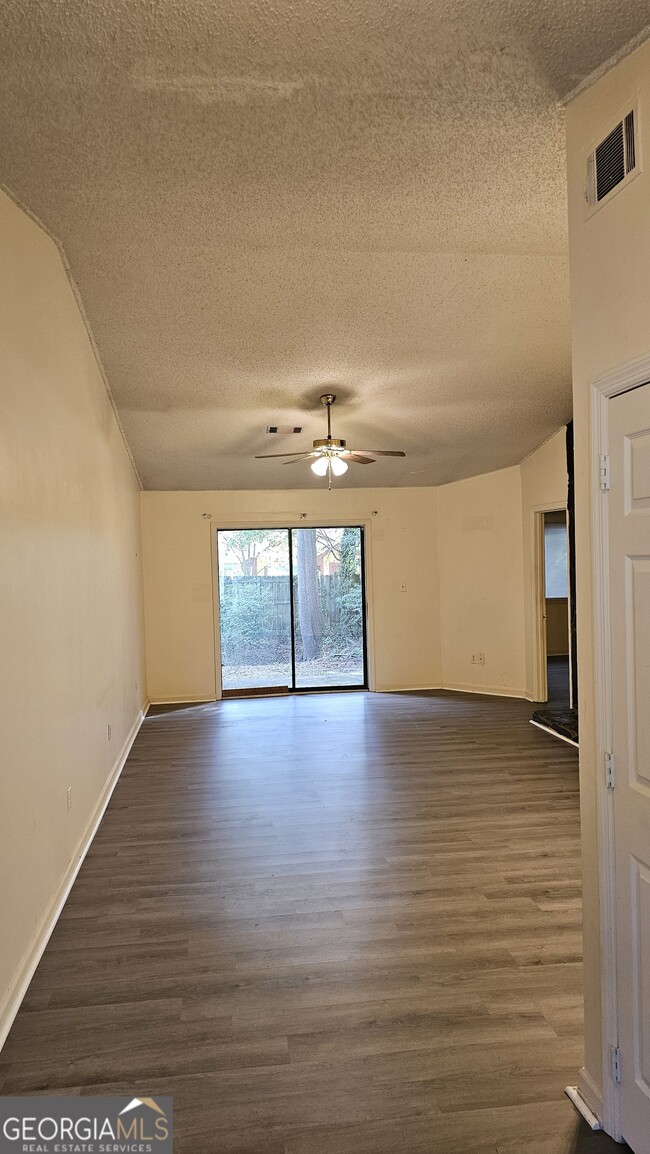 331 Somerset Dr in Warner Robins, GA - Building Photo - Building Photo