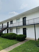 The Flats at 1200 in Nashville, TN - Foto de edificio - Building Photo