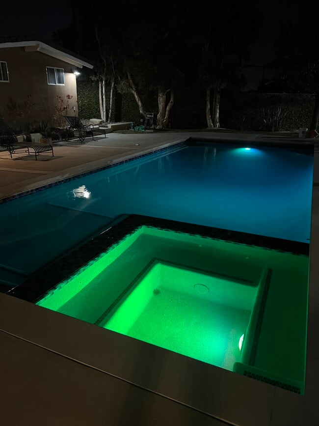 4703 Ferncreek Dr in Rolling Hills Estates, CA - Foto de edificio - Building Photo