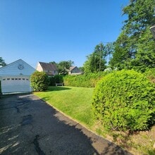 118 Johnson Ave in Mahwah, NJ - Building Photo - Building Photo