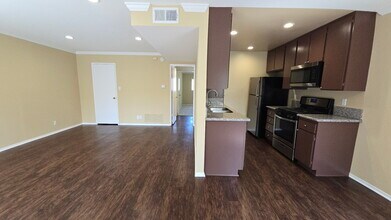 338 S Arroyo Dr, Unit I in San Gabriel, CA - Building Photo - Building Photo