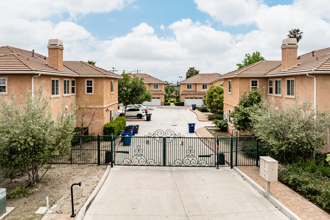 1672 E Harvard Pl in Ontario, CA - Building Photo - Building Photo