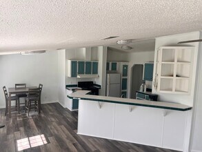 9907 FL-78 in Moore Haven, FL - Foto de edificio - Building Photo