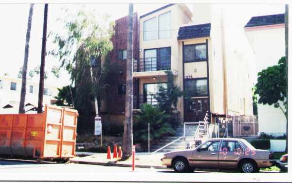 4420 Fulton Ave in Los Angeles, CA - Building Photo - Building Photo