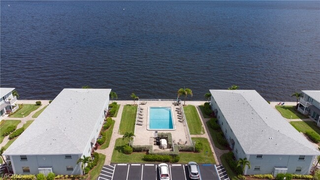 property at 3324 N Key Dr