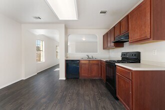 5002 Meridian Farm in San Antonio, TX - Building Photo - Building Photo