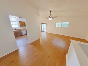 4027 Danbury St in Bel Aire, KS - Building Photo - Building Photo