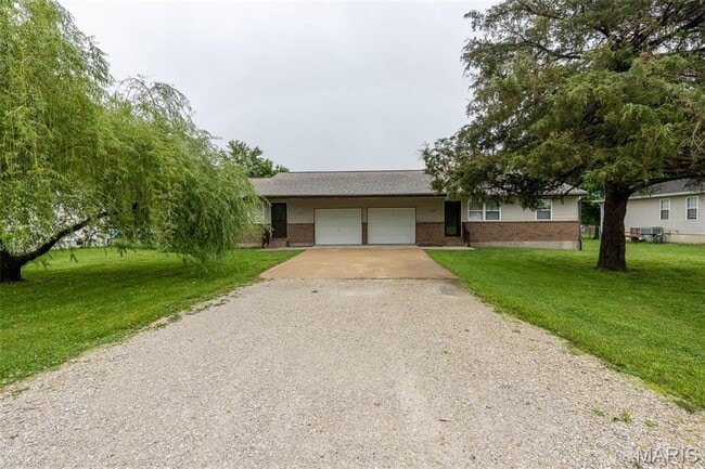 property at 1136 Amanda St