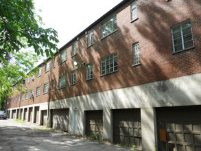 Asmann Apartments in Cincinnati, OH - Building Photo - Building Photo