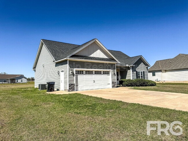 property at 313 N Landing Dr