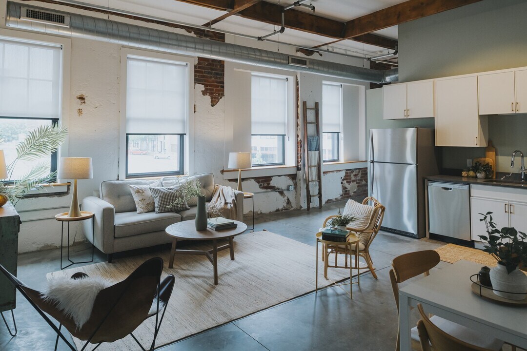 The Tudor in St. Louis, MO - Foto de edificio