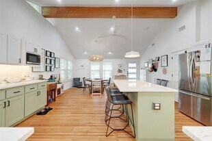 1313 Alegria Rd in Austin, TX - Building Photo