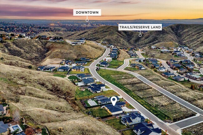 4620 N Eyrie Way in Boise, ID - Foto de edificio - Building Photo